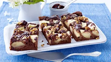 Brownie-Apfelkuchen Rezept - Foto: LECKER @ Bauer Media Group Brownie-Apfelkuchen Rezept - Foto: LECKER @ Bauer Media Group