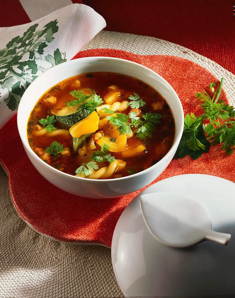 Brühe mit Paprika Rezept Brühe mit Paprika Rezept