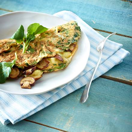 Brunnenkresse-Omelett mit Bergkäse Rezept Brunnenkresse-Omelett mit Bergkäse Rezept