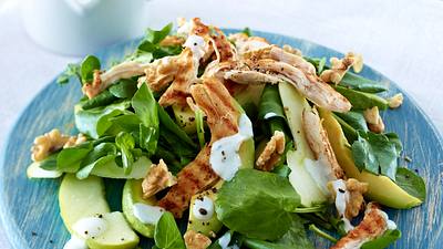 Brunnenkresse-Salat mit Hähnchenstreifen Rezept - Foto: LECKER @ Bauer Media Group