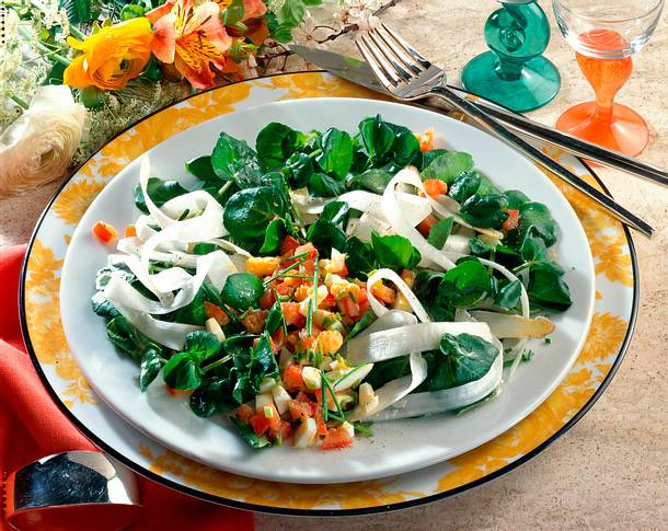Brunnenkressesalat mit Spargelhobel Rezept Brunnenkressesalat mit Spargelhobel Rezept