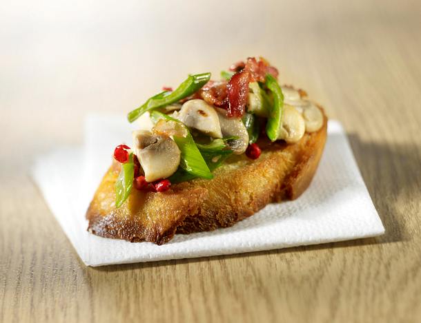 Bruschetta 4x anders: Speck und Pilze Rezept Bruschetta 4x anders: Speck und Pilze Rezept