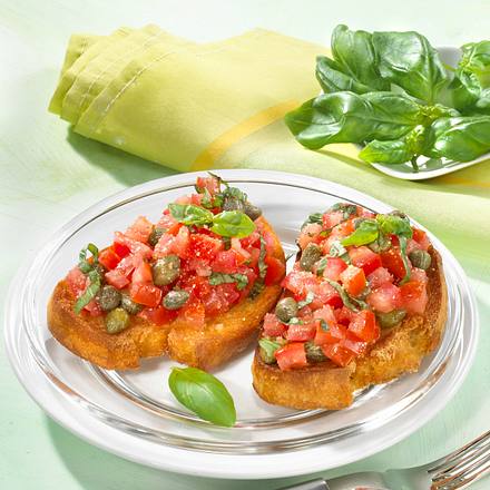 Bruschetta mit Salat Rezept Bruschetta mit Salat Rezept