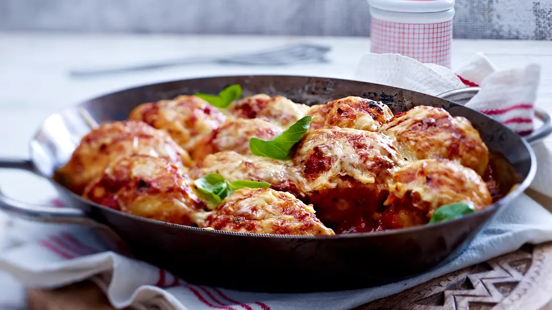 Bubble-up-Pizza Rezept - Foto: LECKER @ Bauer Media Group