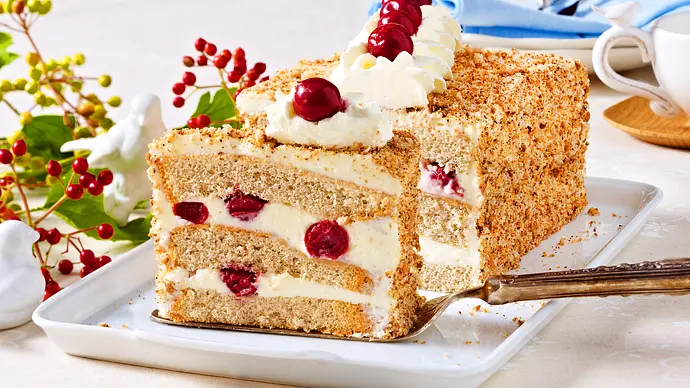 Buchweizen-Kirsch-Torte Rezept - Foto: LECKER @ Bauer Media Group Buchweizen-Kirsch-Torte Rezept - Foto: LECKER @ Bauer Media Group