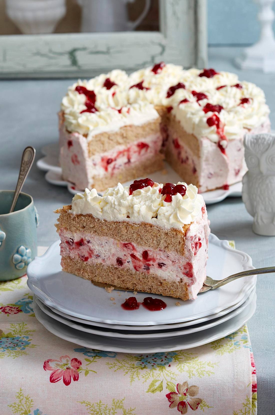 Buchweizen-Preiselbeer-Torte Rezept | LECKER Buchweizen-Preiselbeer-Torte Rezept | LECKER