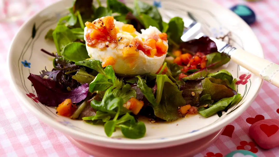 Büffelmozzarella mit Papaya-Parmaschinken-Salsa Rezept - Foto: LECKER @ Bauer Media Group