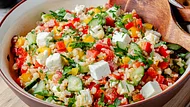 Bulgursalat mit Feta Rezept - Foto: ShowHeroes für LECKER @ Bauer Media Group