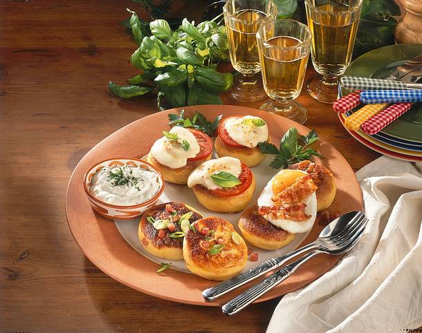 Bunt belegte Kartoffel-Buletten Rezept