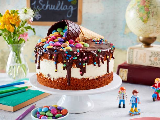 Bunte Einschulungstorte