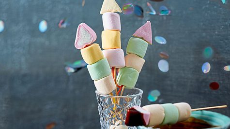 Bunte Marshmallow-Raketen Rezept - Foto: House of Food / Bauer Food Experts KG