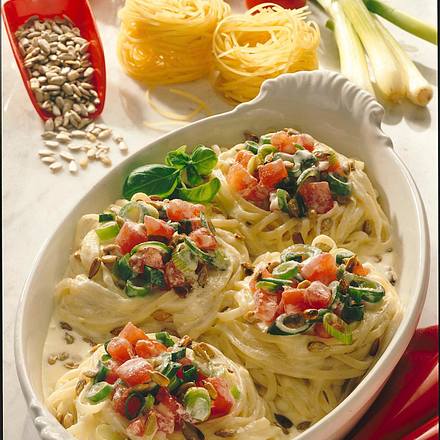 Bunte Nudelnester Rezept Bunte Nudelnester Rezept