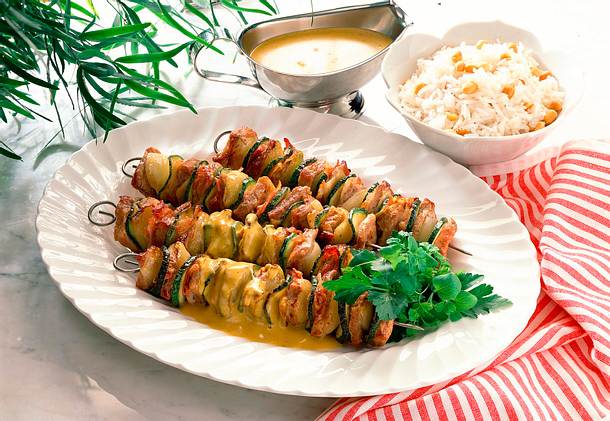 Bunte Spieße mit Erdnussreis Rezept