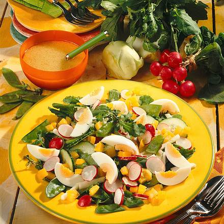 Bunter Frühlingssalat Rezept Bunter Frühlingssalat Rezept