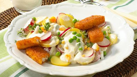 Bunter Kartoffelsalat mit Fischstäbchen Rezept - Foto: Först, Thomas