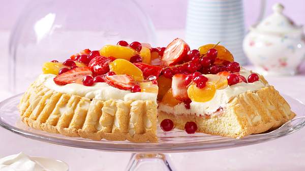 Obstkuchen mit Mandelcreme