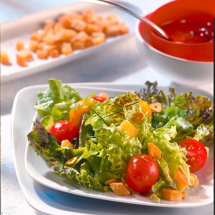 Bunter Salat Mit Croutons Rezept Lecker