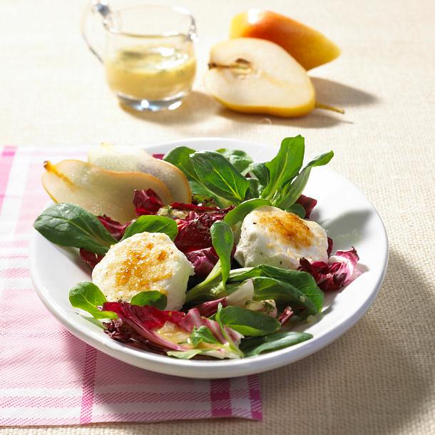 Bunter Salat mit Ziegenkäsetalern Rezept Bunter Salat mit Ziegenkäsetalern Rezept