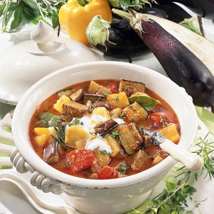 Buntes Auberginen-Gulasch Rezept Buntes Auberginen-Gulasch Rezept
