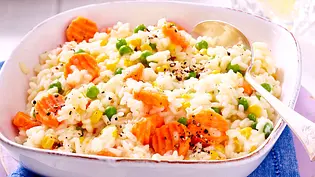 Buntes Risotto mit Wiener Würstchen Rezept - Foto: LECKER @ Bauer Media Group Buntes Risotto mit Wiener Würstchen Rezept - Foto: LECKER @ Bauer Media Group