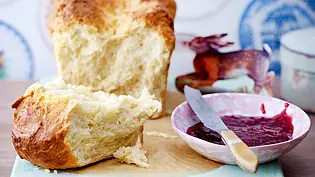 Butter-Brioche Rezept - Foto: LECKER @ Bauer Media Group
