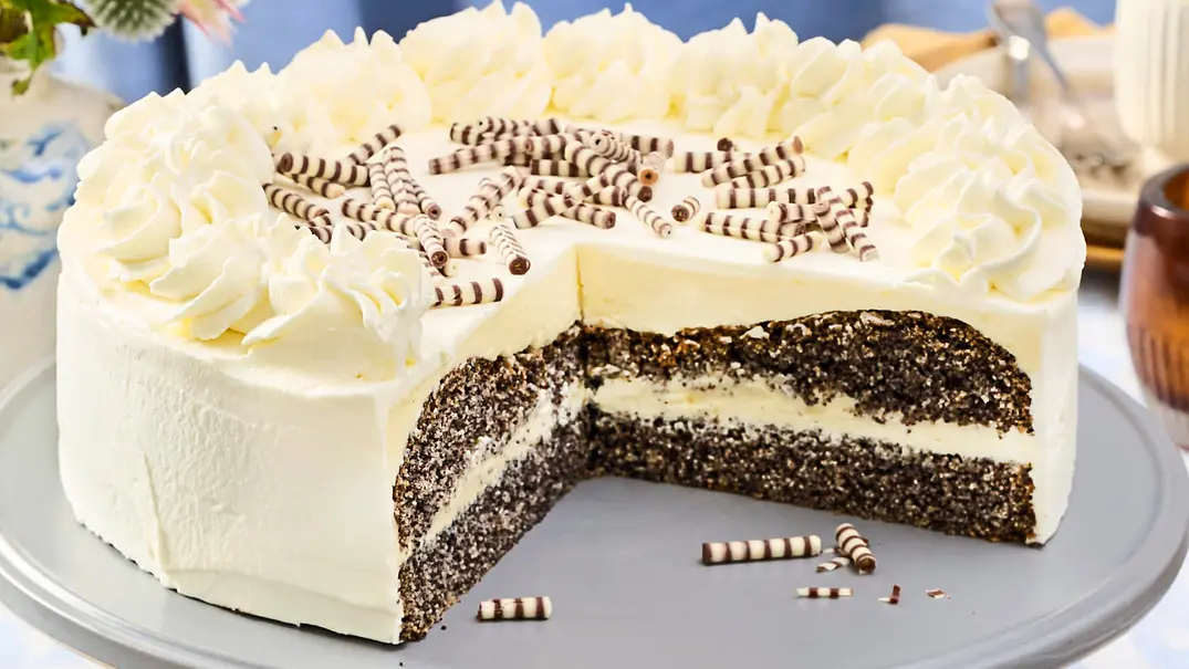 Omas Mohntorte - Foto: LECKER @ Bauer Media Group
