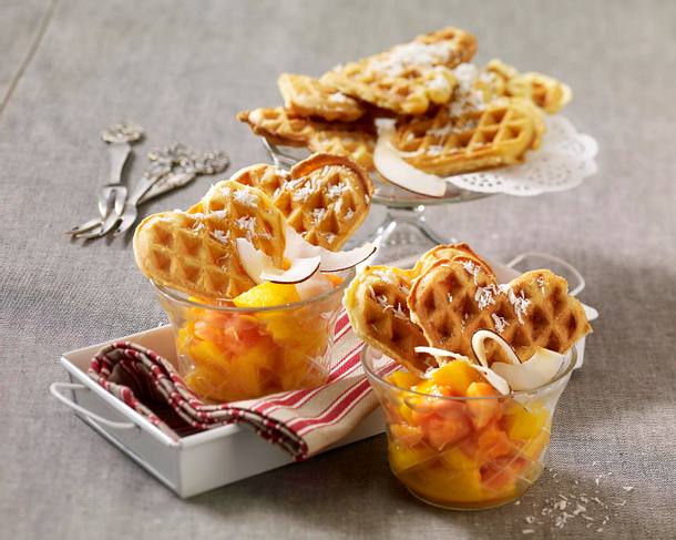 Butterwaffeln zu karibischem Obstsalat Rezept Butterwaffeln zu karibischem Obstsalat Rezept