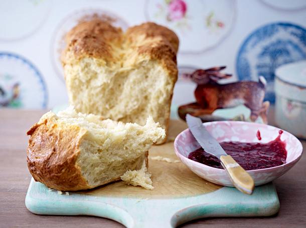 Buttriges Frühstücks-Brioche Rezept Buttriges Frühstücks-Brioche Rezept
