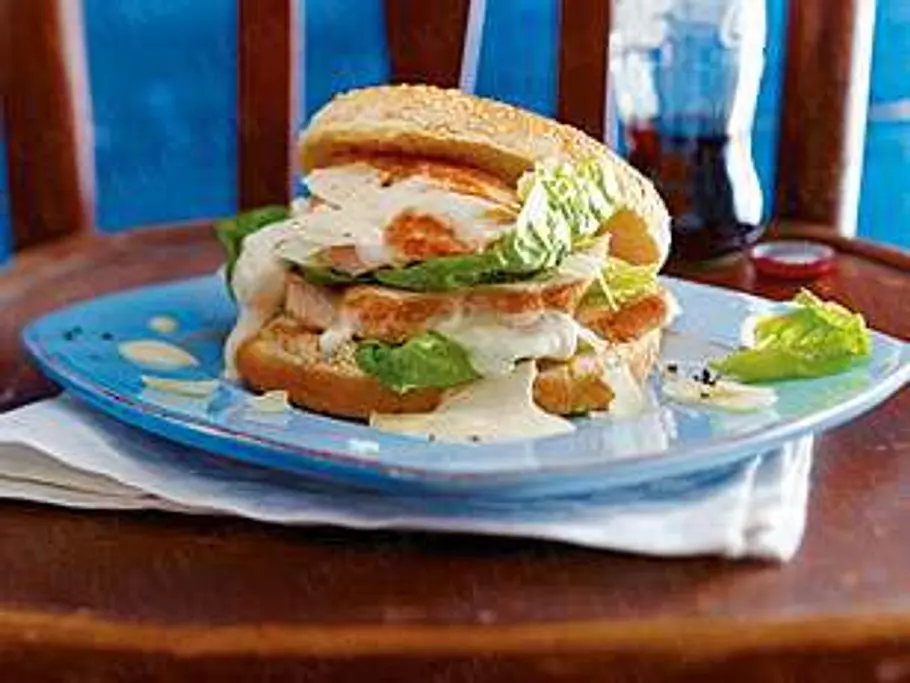 Caesar's-Salad-Burger mit Chicken Rezept Caesar's-Salad-Burger mit Chicken Rezept
