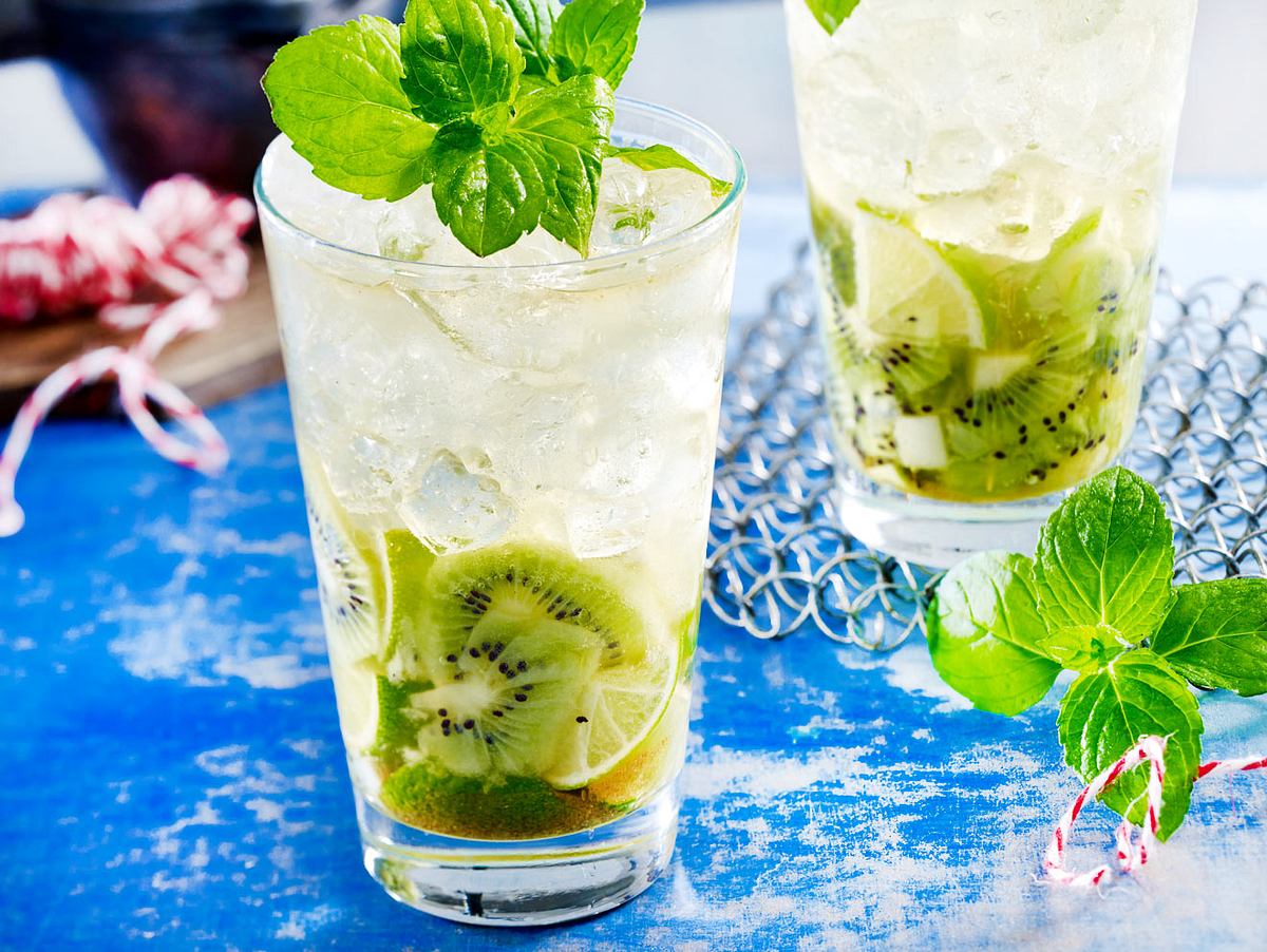 Caipirinha alkoholfrei - so geht das Grundrezept | LECKER