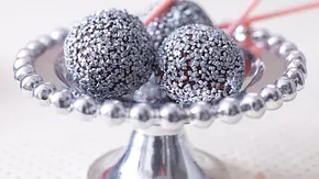 Cake pops-Disco-Kugel Rezept - Foto: LECKER @ Bauer Media Group