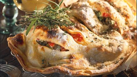 Calzone Rezept - Foto: House of Food / Bauer Food Experts KG