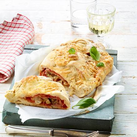 Calzone mit Schinken und Pilzen Rezept
