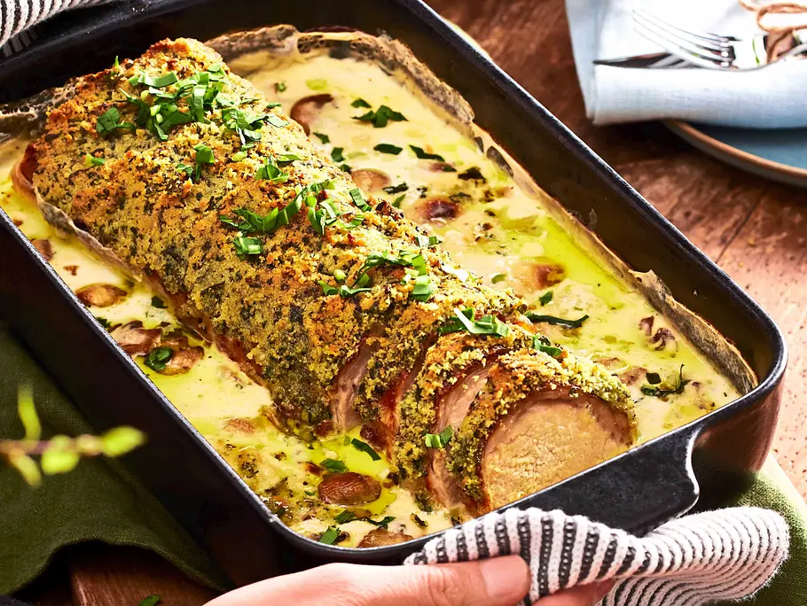 Camembert-Braten mit Bärlauchkruste