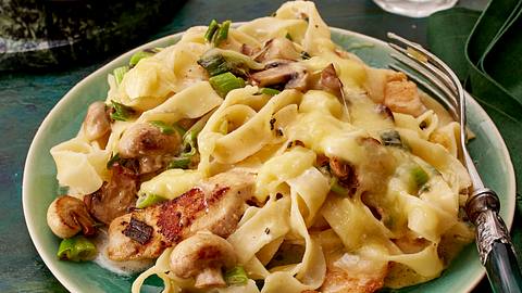 Camembert-Pasta mit Hähnchen Rezept - Foto: House of Food / Bauer Food Experts KG