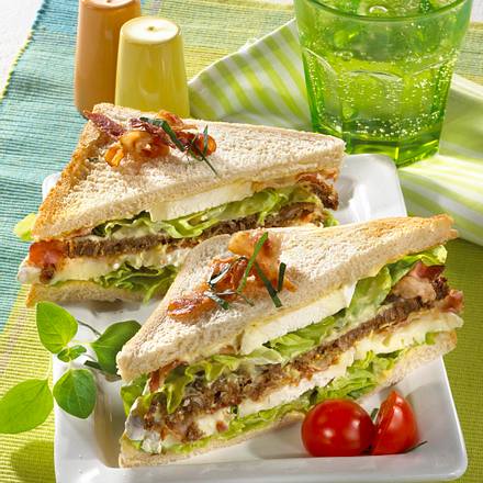 Camembert-Sandwich mit Bacon Rezept
