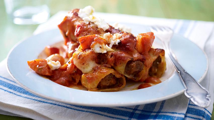 Cannelloni mit Chilihack in Kürbis-Tomaten-Soße Rezept - Foto: House of Food / Bauer Food Experts KG