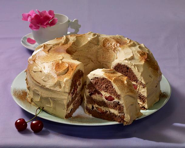 Cappuccino-Kirsch-Kranz Rezept