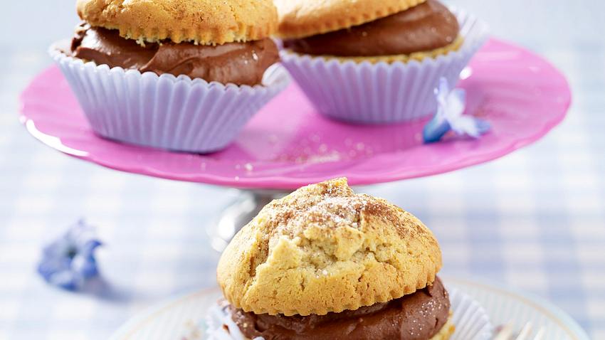 Cappuccino-Muffins mit Schokosahnefüllung Rezept - Foto: House of Food / Bauer Food Experts KG