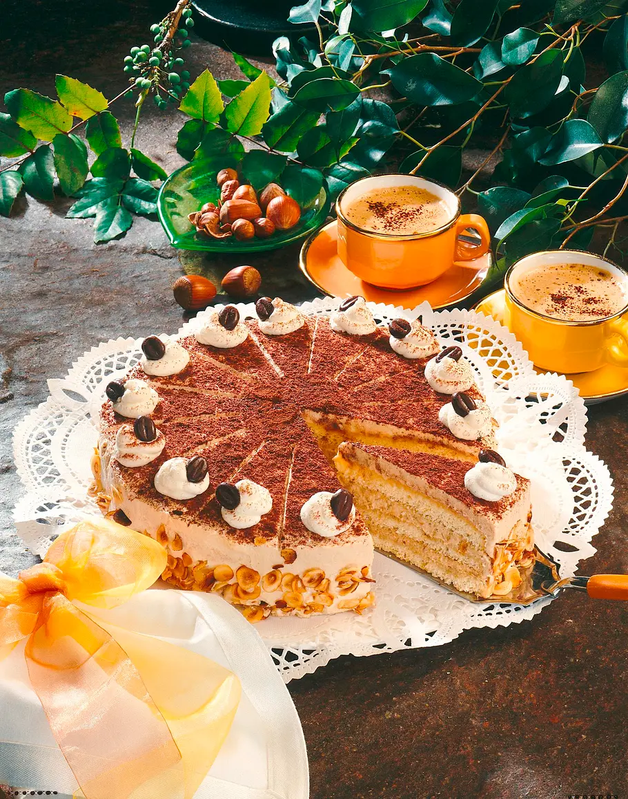 Cappuccino-Nuss-Torte Rezept Cappuccino-Nuss-Torte Rezept