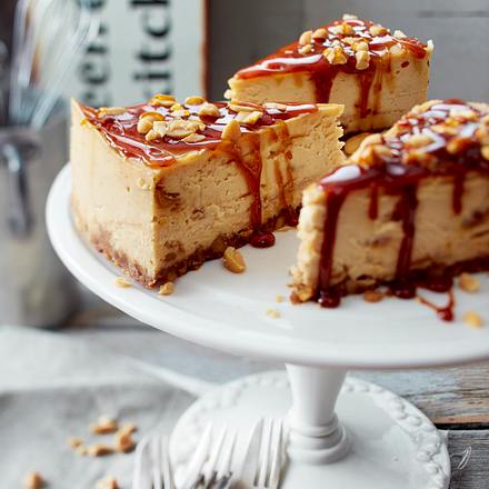 Caramel Peanut Cheesecake Rezept Caramel Peanut Cheesecake Rezept