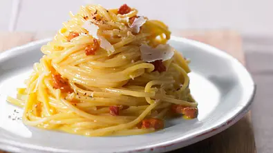 Spaghetti Carbonara nach Nelson Müller - Foto: LECKER @ Bauer Media Group