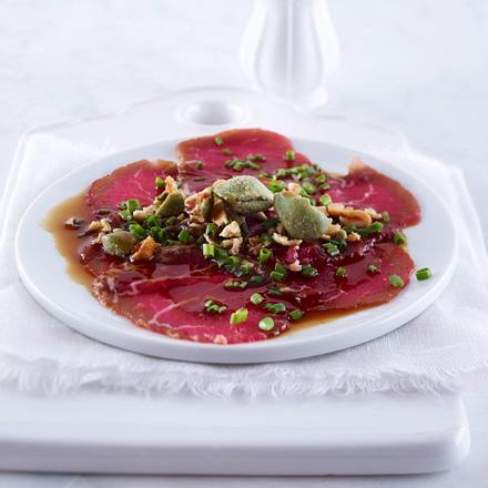 Carpaccio mit Wasabinüssen Rezept