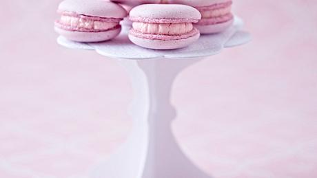 Cassis-Macarons Rezept - Foto: House of Food / Bauer Food Experts KG