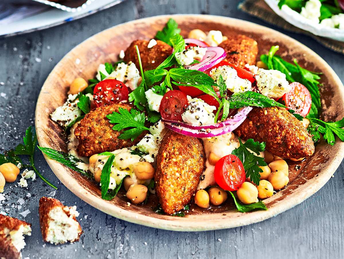 Caulifalafel im Salat-Urwald Rezept