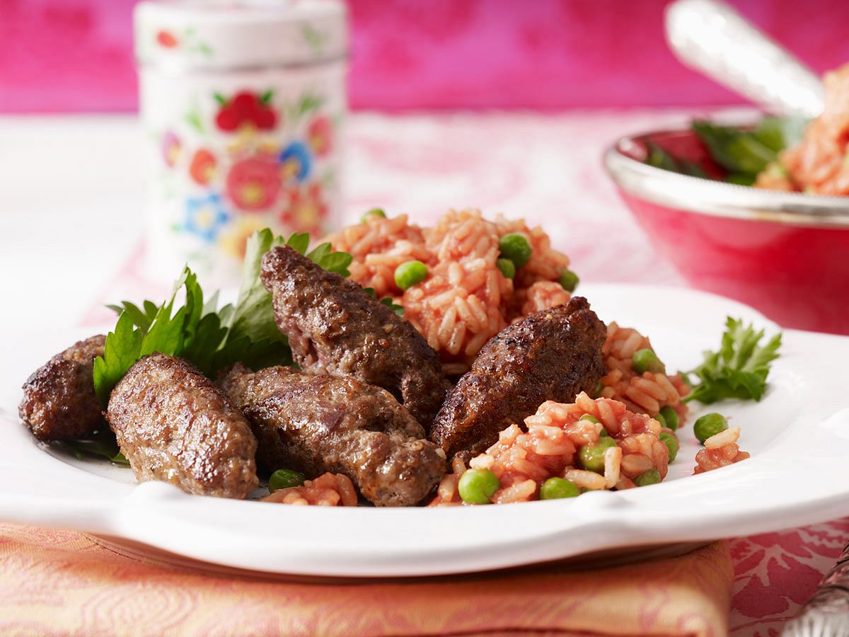 Cevapcici mit Tomatenreis