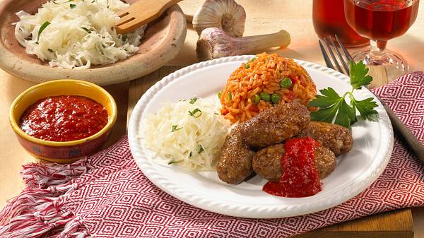 Cevapcici mit Djuvec-Reis Rezept - Foto: Maass