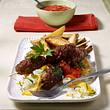 Cevapcici mit Kartoffelspalten und Aiwar-Dip Rezept - Foto: House of Food / Bauer Food Experts KG