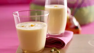 Chai-Orangen-Kefir Rezept - Foto: LECKER @ Bauer Media Group