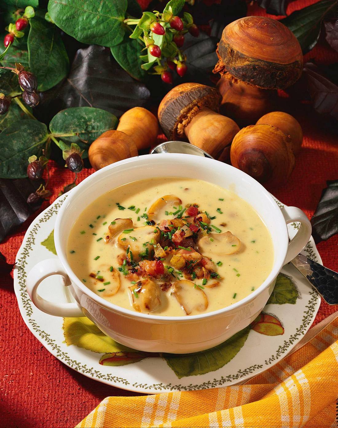 Champignon-Creme-Suppe Rezept | LECKER Champignon-Creme-Suppe Rezept | LECKER